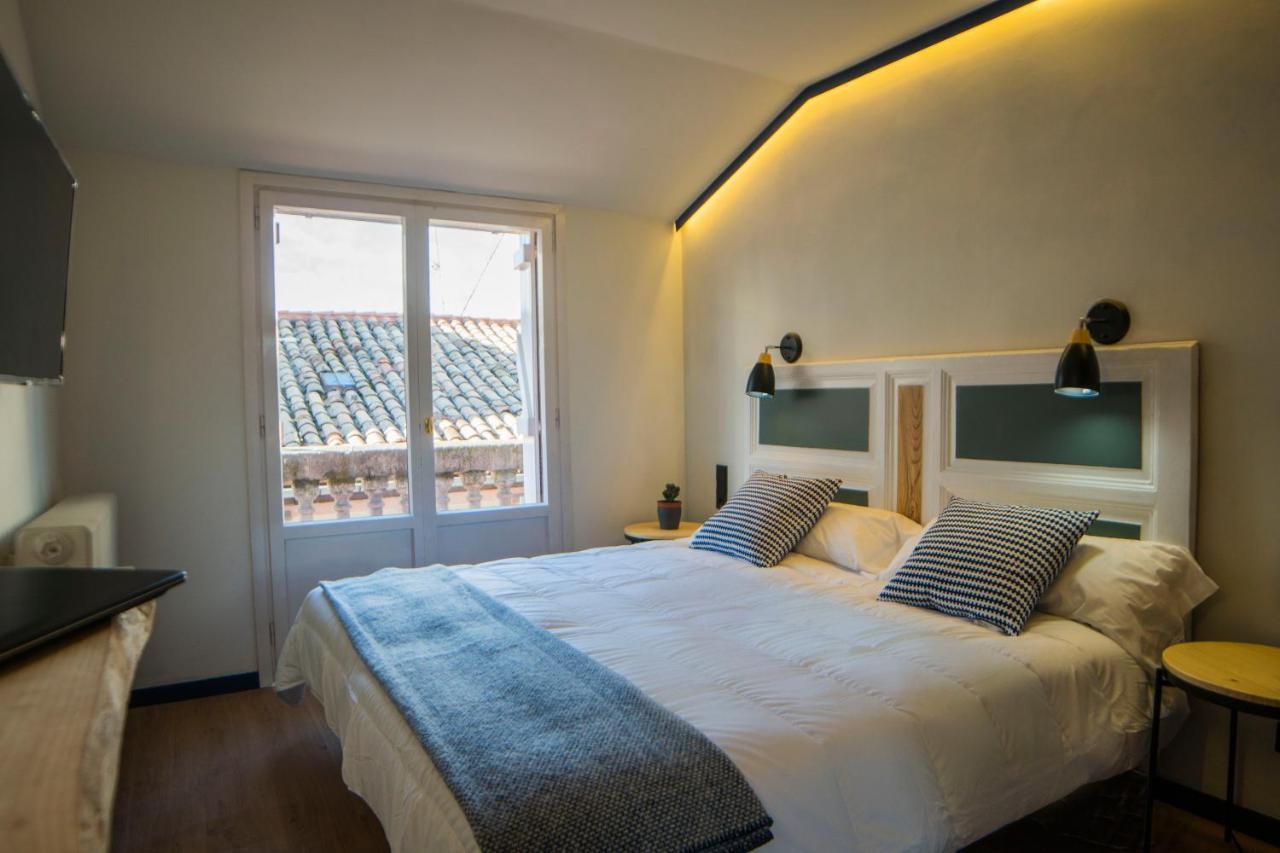 Hotel Alda Jolio Jaca Exterior photo